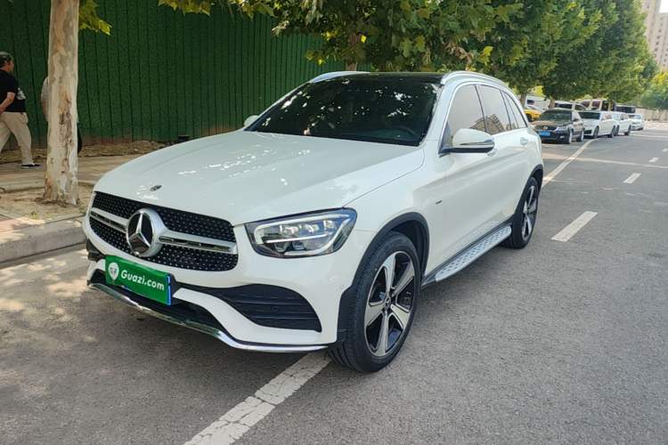 Mercedes-Benz GLC 300 L 2022 — фото 1