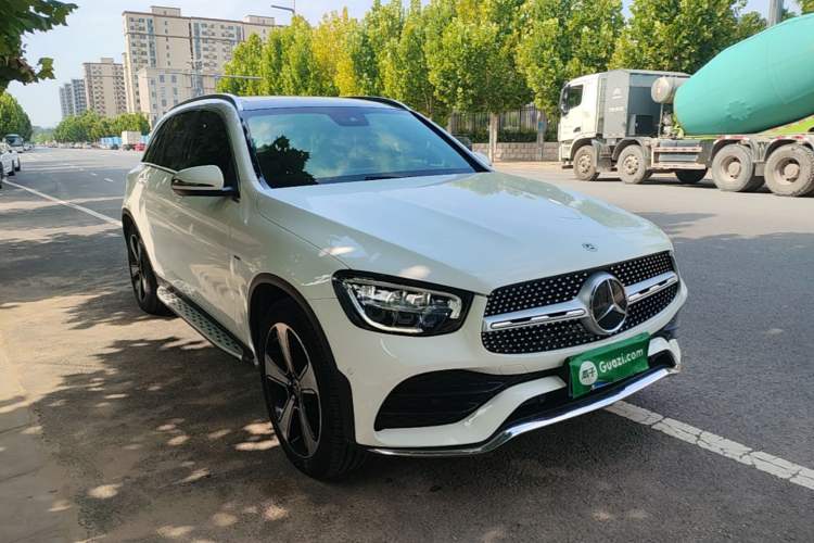 Mercedes-Benz GLC 300 L 2022 — фото 3