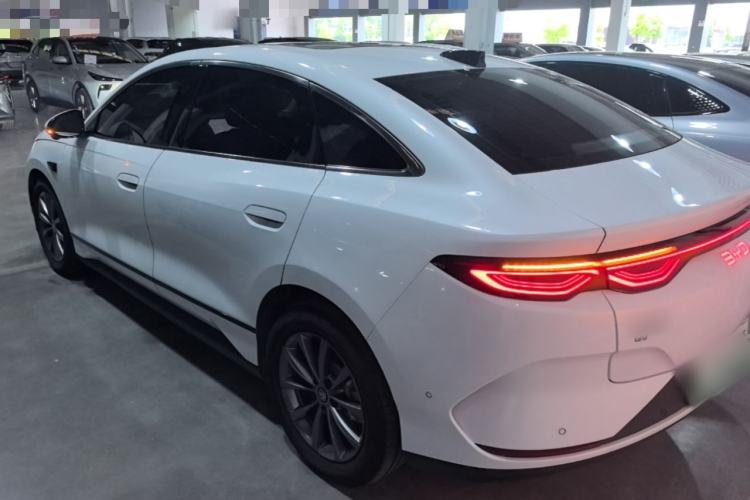 BYD Qin L 2025 — фото 4