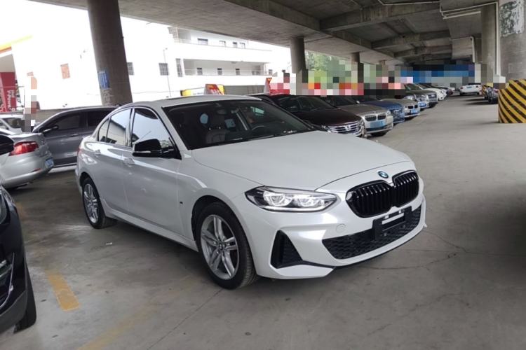 BMW 120i 2021 — фото 3