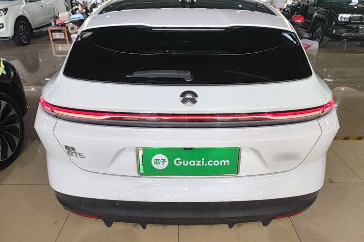 NIO ET5T 2023 — 5