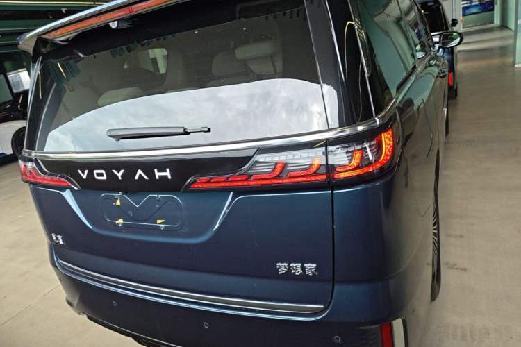 Voyah Dream 2025 — 5