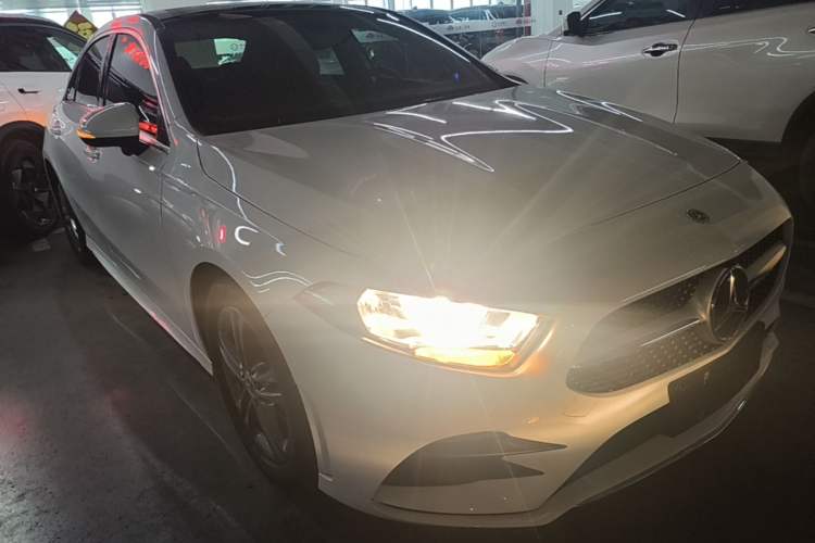 Mercedes-Benz A 180 L 2021 — 3