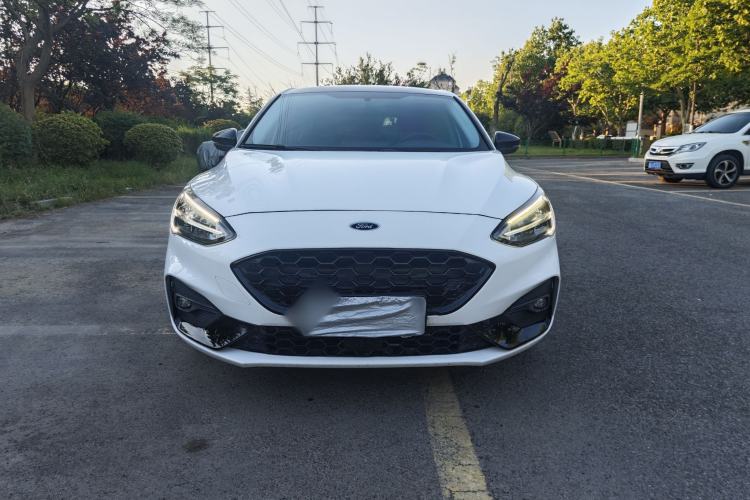 Ford Focus 2021 — 3