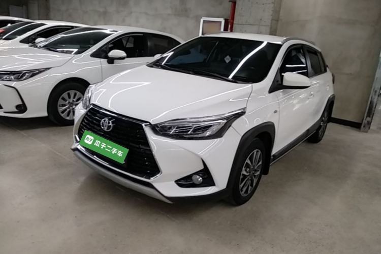 Toyota YARiS L 2022 — фото 1