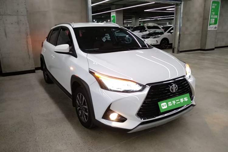 Toyota YARiS L 2022 — фото 3