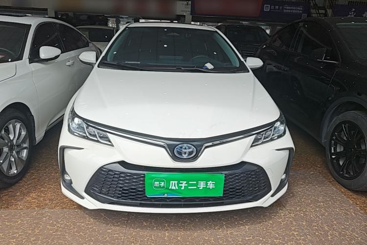 Toyota Corolla 2023 — фото 2