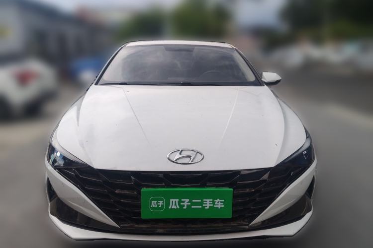 Hyundai Elantra 2022 — фото 2