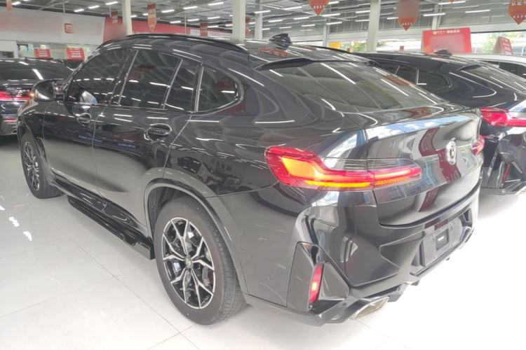 BMW X4 2022 — фото 4