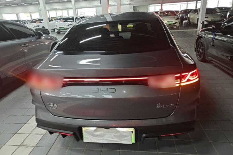 BYD Qin L 2024 — 5