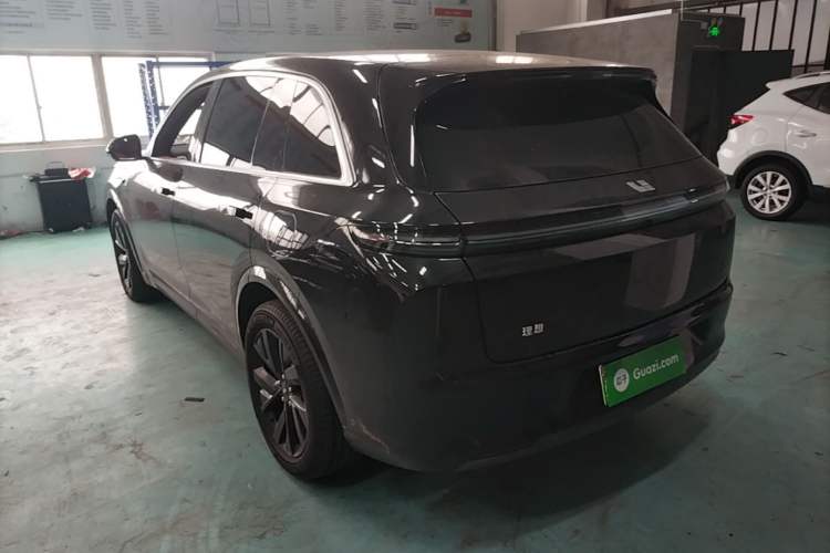 Li Auto L7 2023 — 4