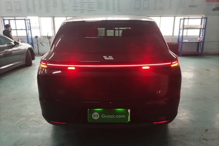 Li Auto L7 2023 — 5