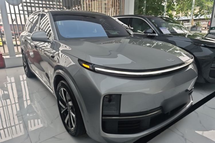 Li Auto L8 2023 — 3
