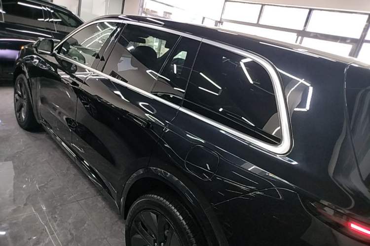 Li Auto L9 2024 — 4