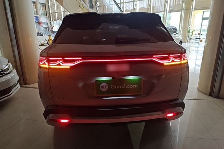 BYD Song L DM-i 2024 — фото 5