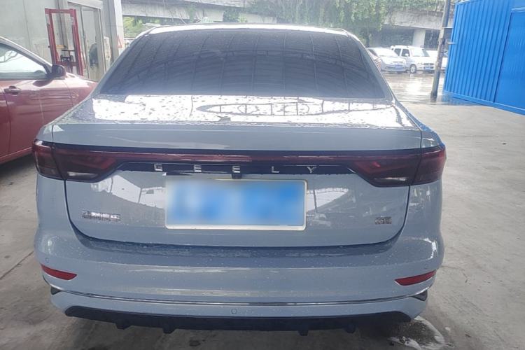 Geely Emgrand 2023 — 5