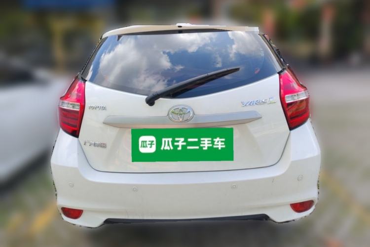 Toyota Yaris 2022 — 5