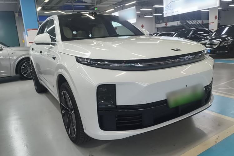 Li Auto L7 2025 — 3