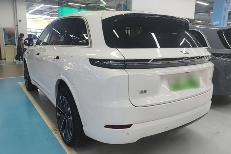 Li Auto L7 2025 — 4