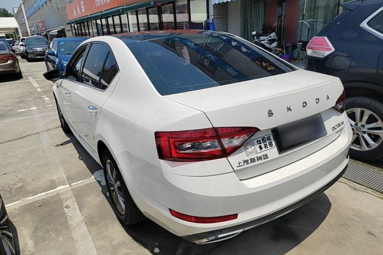 Skoda octavia 2020 — фото 4