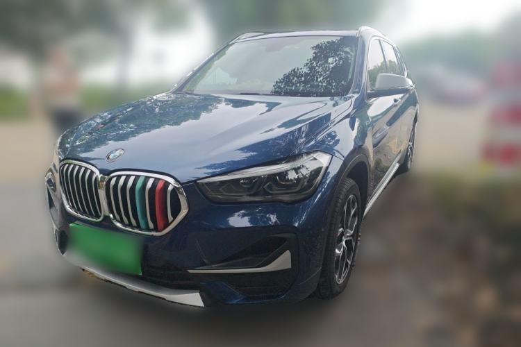 BMW X1 2022 — фото 1