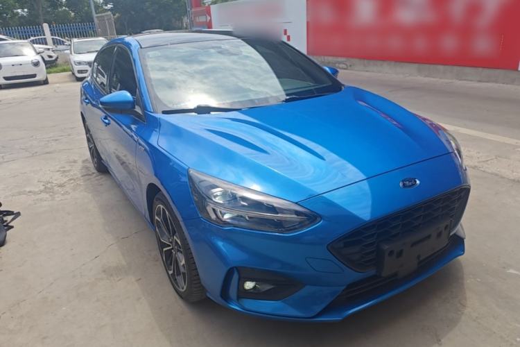 Ford Focus 2021 — 3