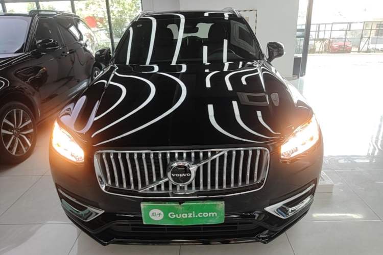 Volvo XC90 2024 — 2