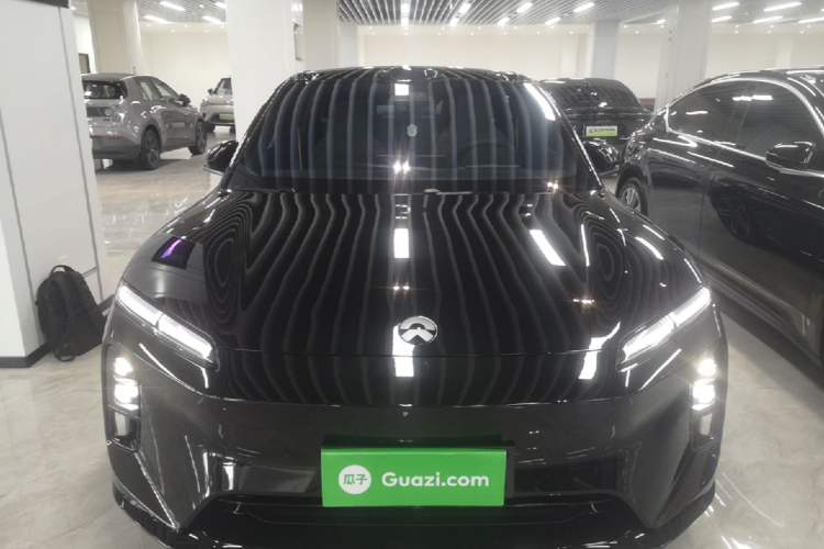 NIO ET5T 2025 — 2