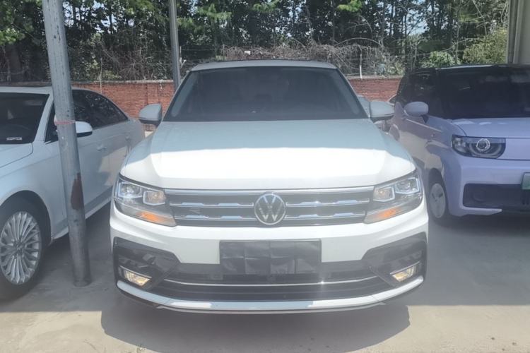 Volkswagen Tiguan L 2021 — 2