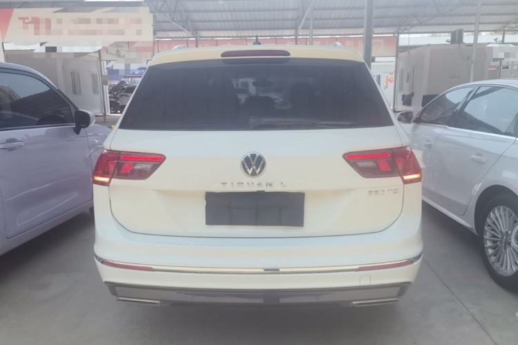 Volkswagen Tiguan L 2021 — 5