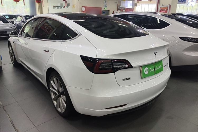 Tesla Model 3 2020 — 4