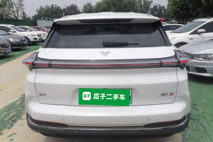 Neta X 2023 — 5