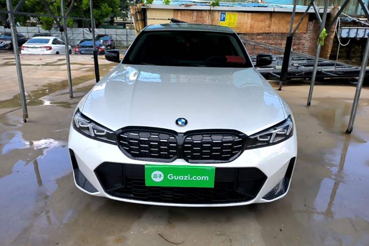 BMW 325i 2024 — 2