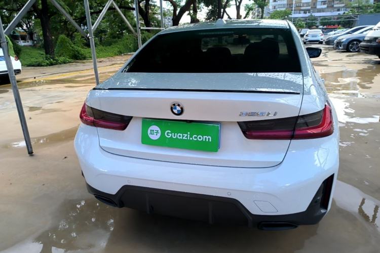 BMW 325i 2024 — 5