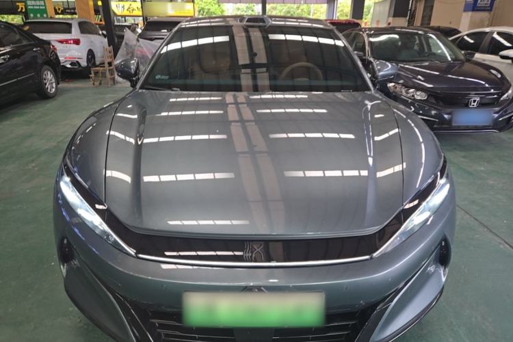 BYD Han L 2025 — 2