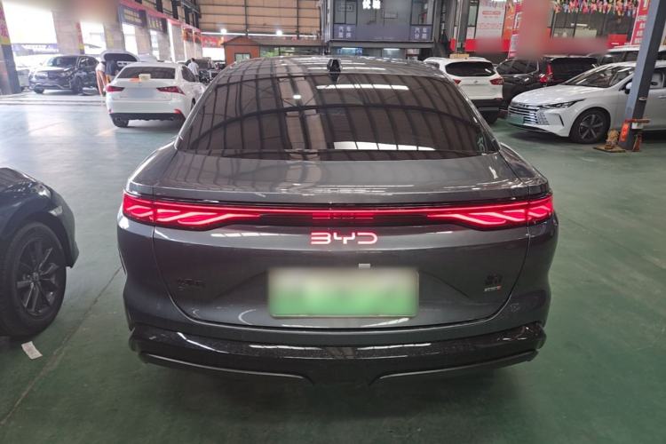 BYD Han L 2025 — 5