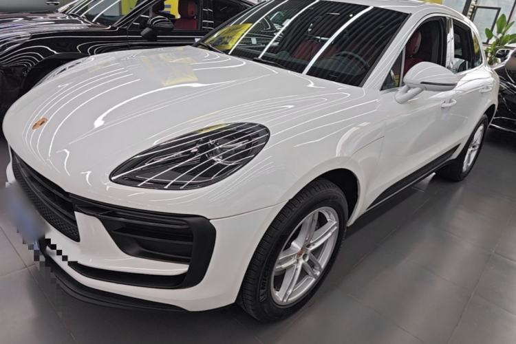 Porsche Macan 2024 — фото 1