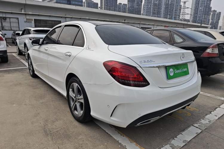 Mercedes-Benz C 260 L 2021 — 4