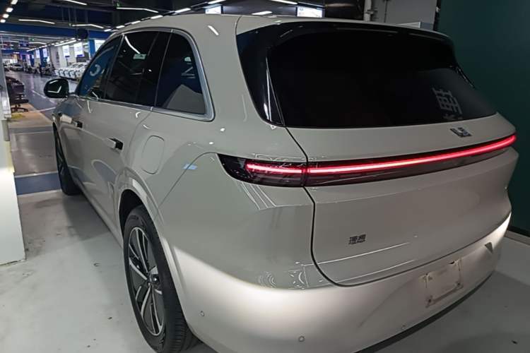 Li Auto L6 2024 — 4