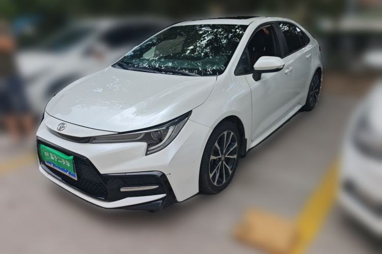 Toyota Corolla 2021 — фото 1