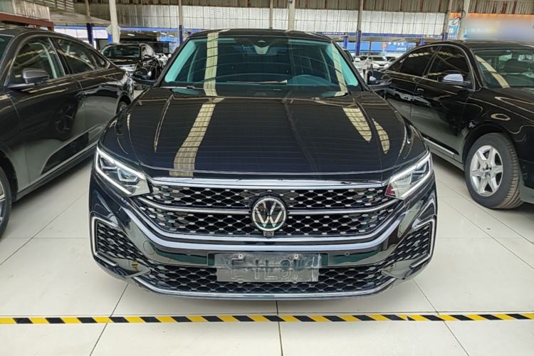 Volkswagen Passat 2024 — 2