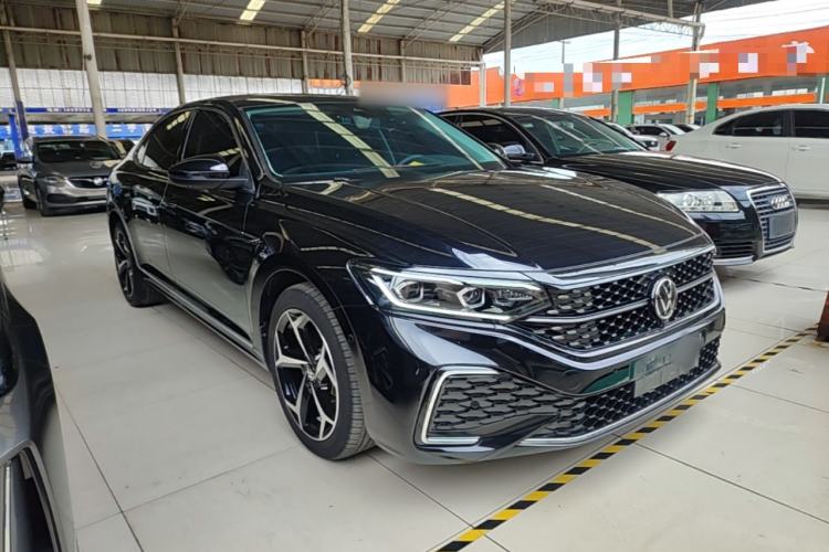 Volkswagen Passat 2024 — 3