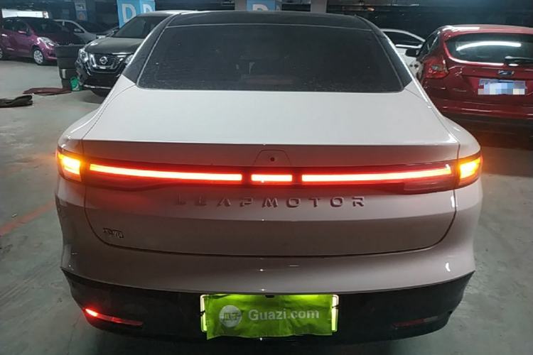 Leapmotor B01 2025 — 5