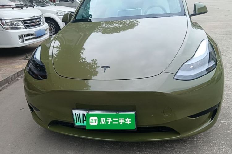 Tesla Model Y 2022 — 2