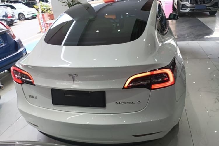 Tesla Model 3 2021 — 5