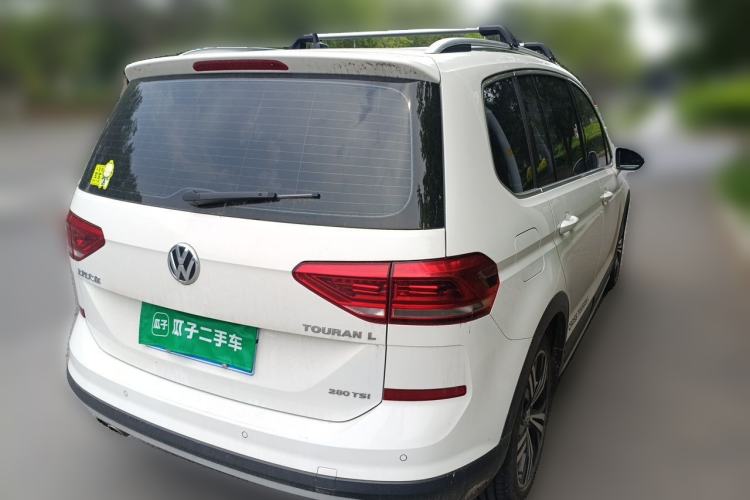 Volkswagen Touran 2021 — 4