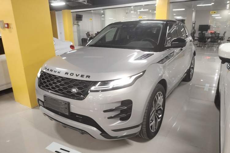 Land Rover rover range rover evoque 2022 — фото 1