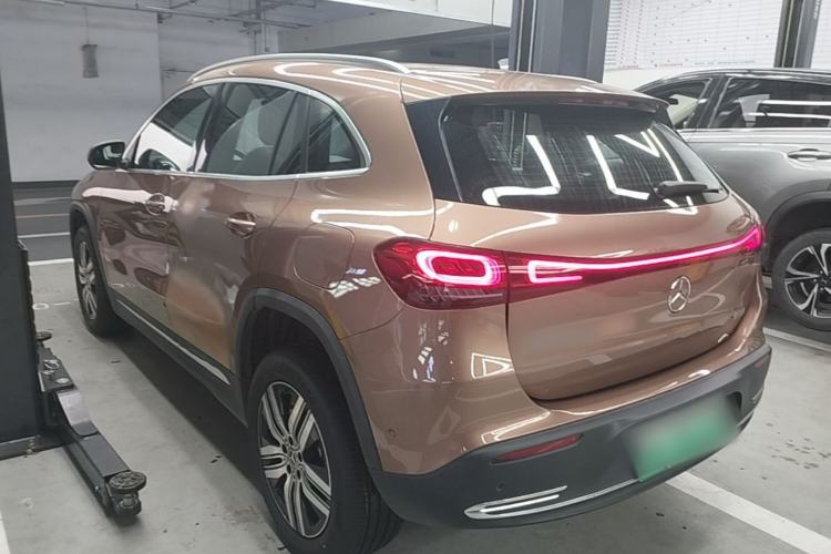 Mercedes-Benz EQA 260 2022 — 4