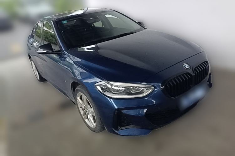 BMW 120i 2022 — фото 3