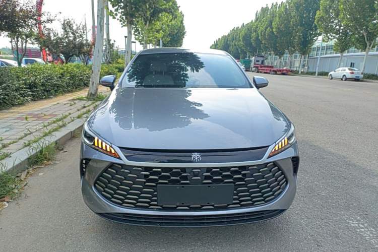 BYD Qin PLUS 2025 — фото 2